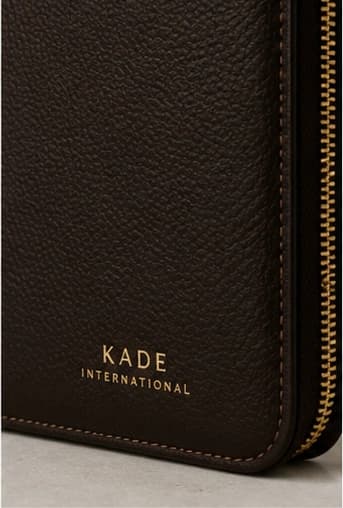 Detalle de piel de la selección de accesorios Kade